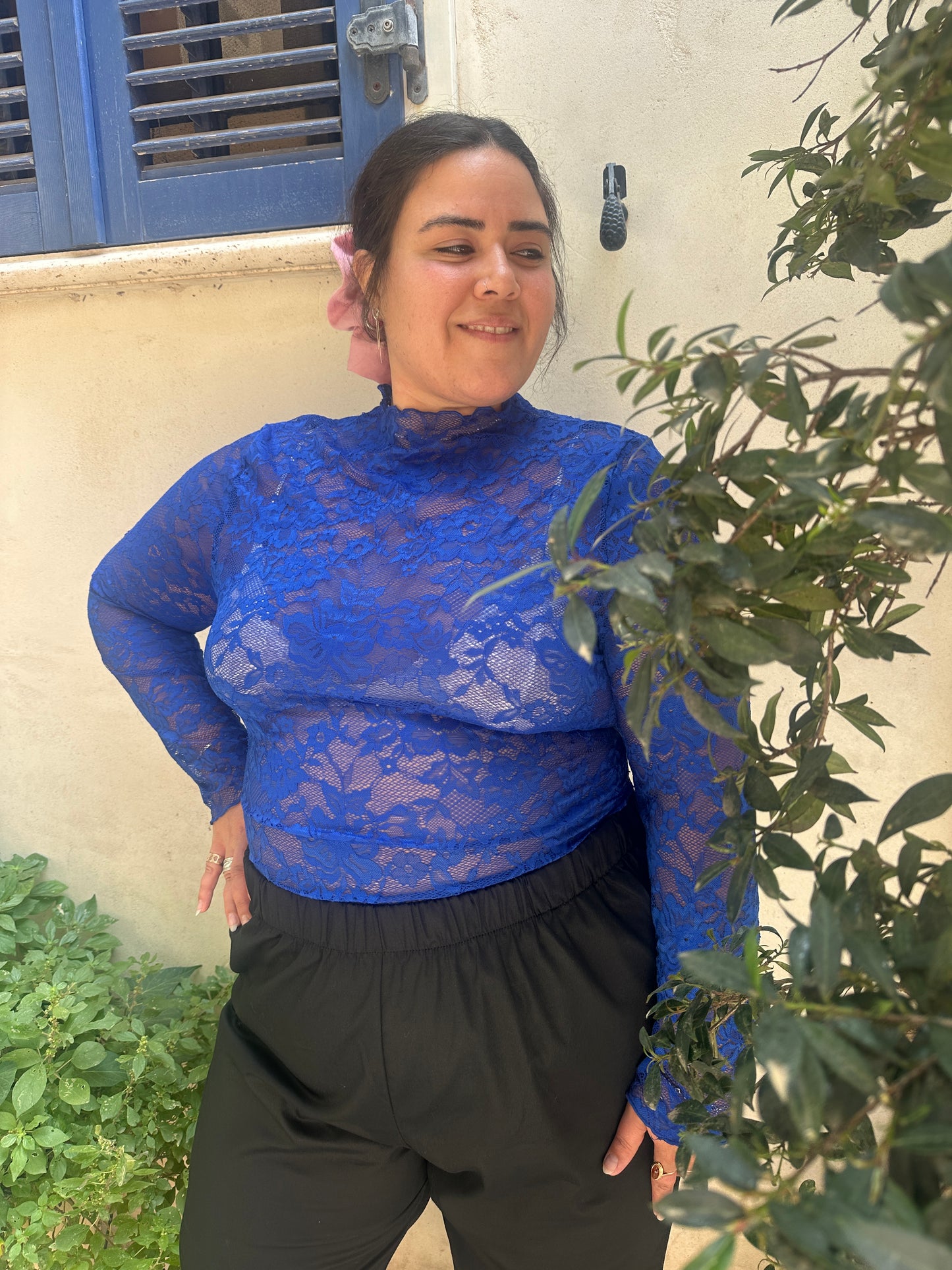 חולצת לולו - תחרה כחול
