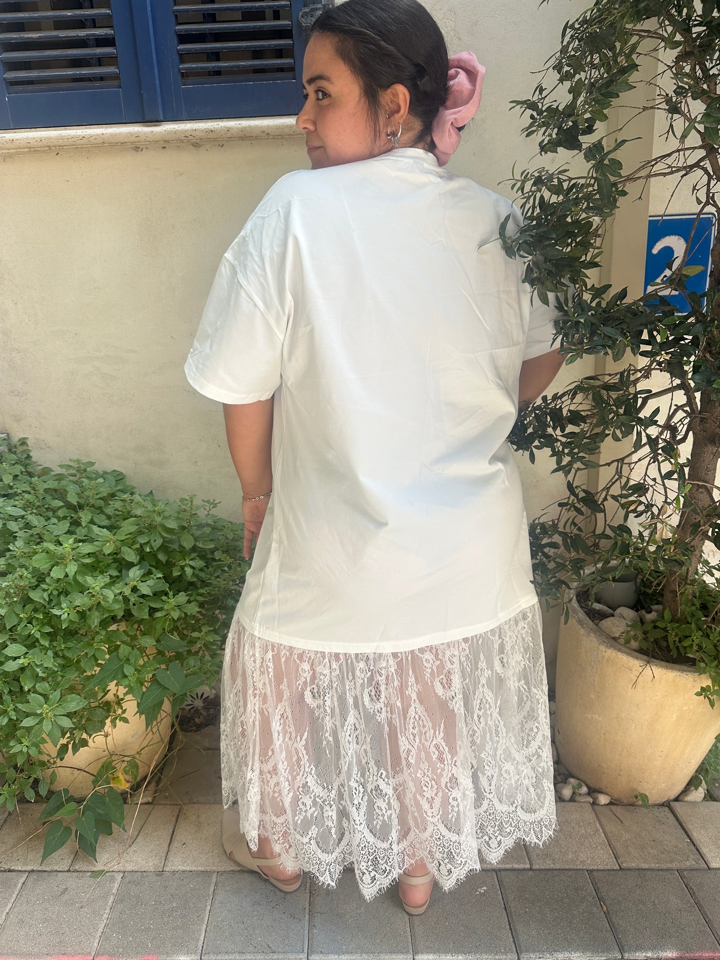 שמלת בוניטה - לבן תחרה