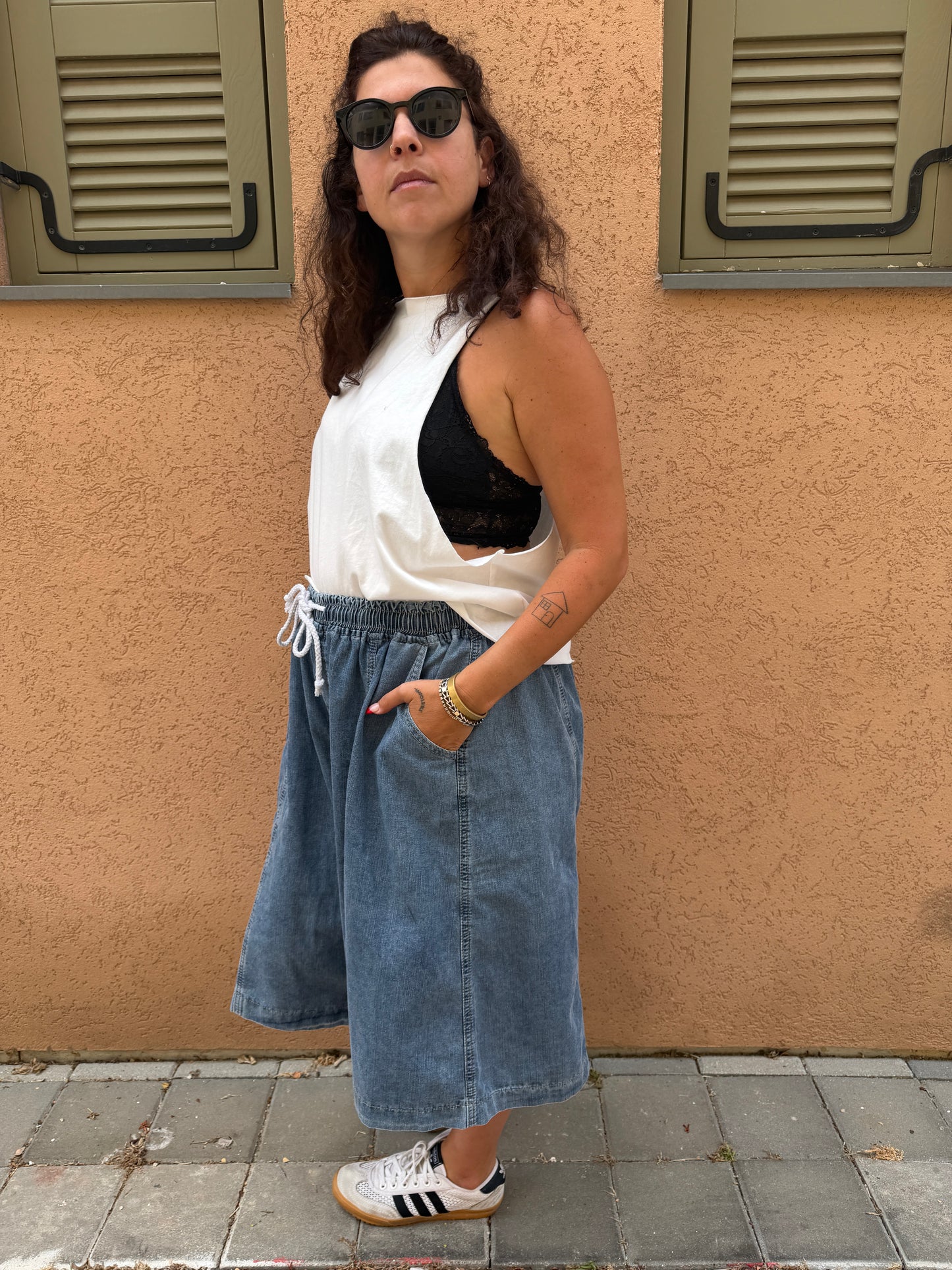 מכנסי ברמודה גרובי - ג׳ינס