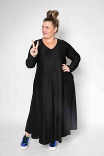 שמלת תכבסי לפעמים - שחור ארוך טריקו