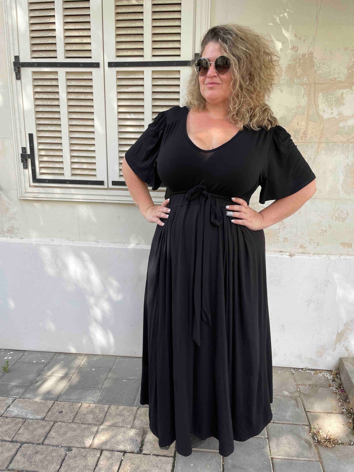 שמלת אהובי בדרך - שחור טריקו